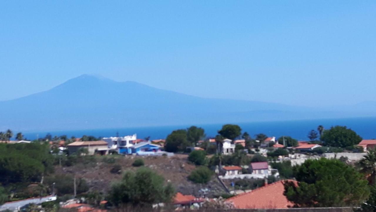 Villetta Sul Mare In Residence บรูโกลี ภายนอก รูปภาพ