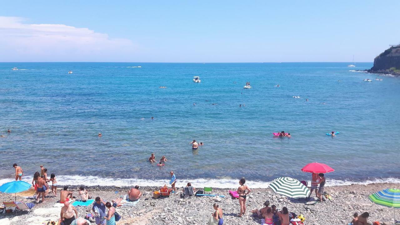 Villetta Sul Mare In Residence บรูโกลี ภายนอก รูปภาพ