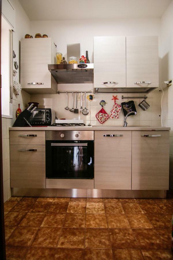 Villetta Sul Mare In Residence บรูโกลี ภายนอก รูปภาพ