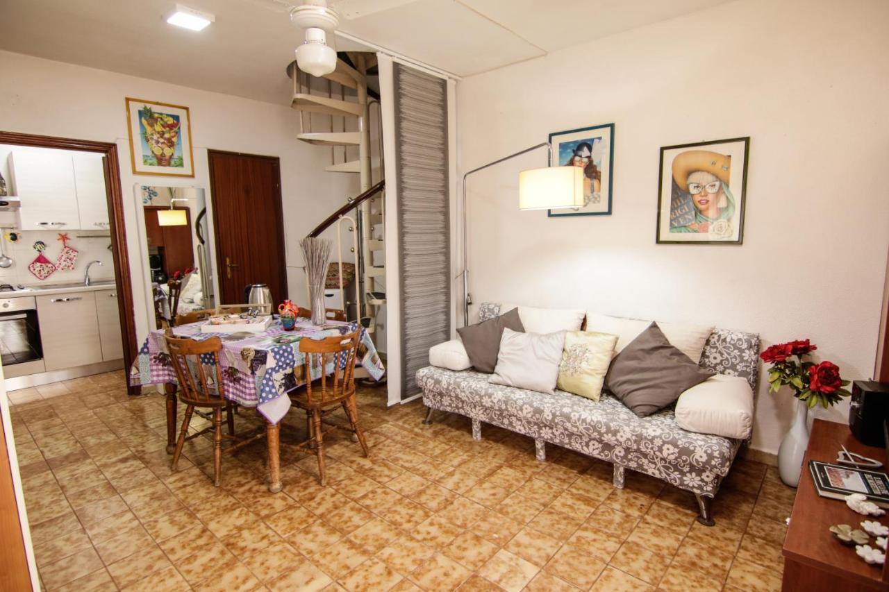Villetta Sul Mare In Residence บรูโกลี ภายนอก รูปภาพ